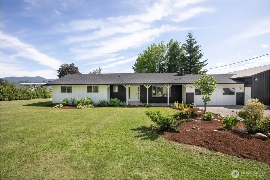 319 Vancouver Street, Sumas, WA 98295 - #2