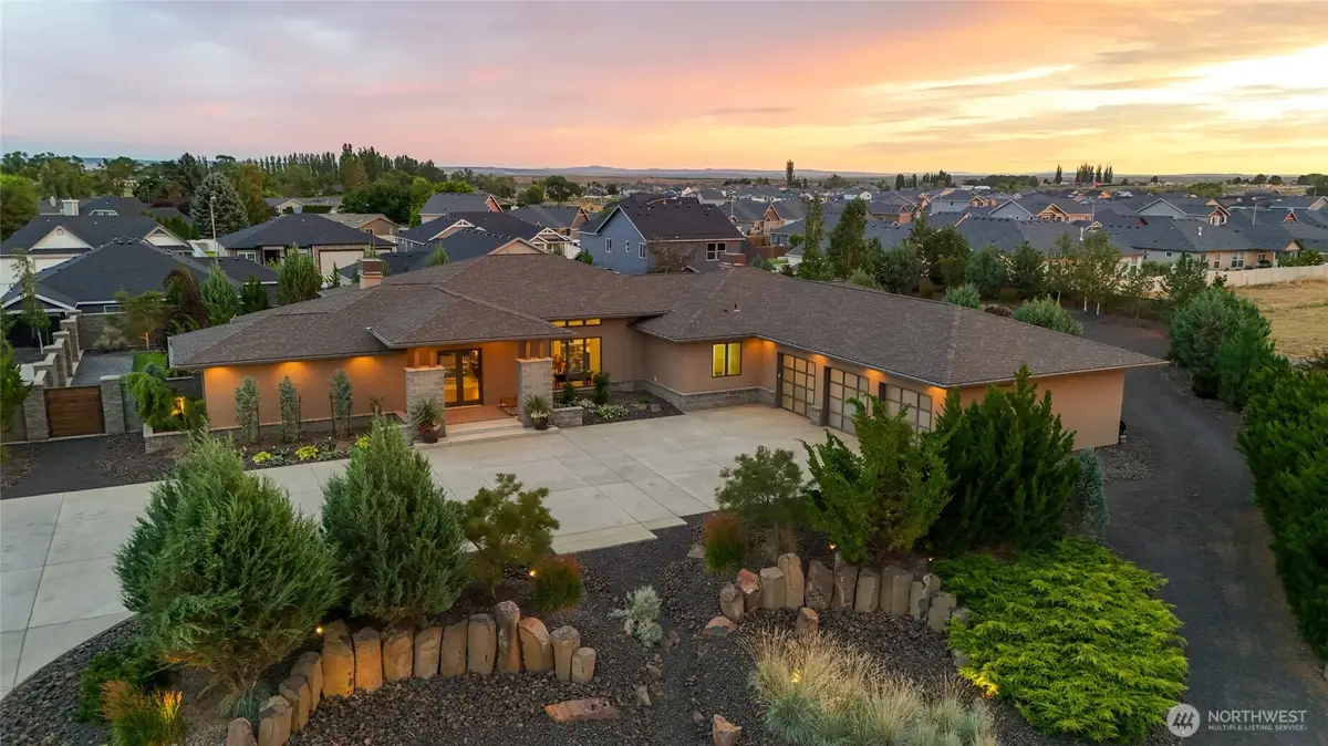 6375 Rd 1.8 Ne, Moses Lake, WA 98837 - #1