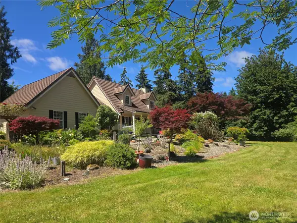 654 9th Avenue, Fox Island, WA 98333