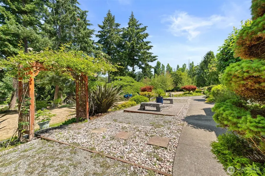 654 9th Avenue, Fox Island, WA 98333 - #2