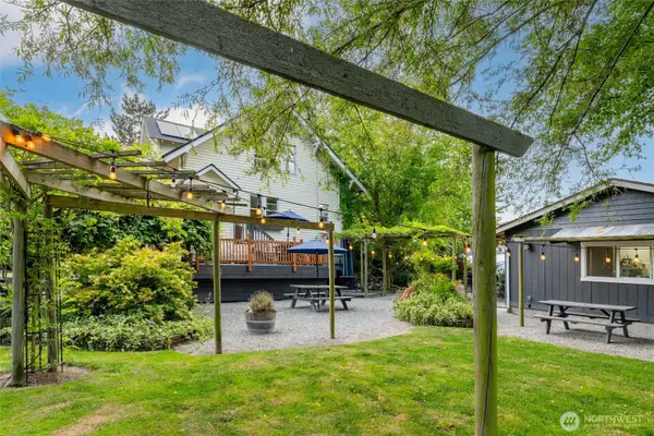 21895 Cedardale Road, Mount Vernon, WA 98274