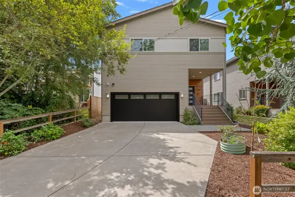 5957 17th Avenue Sw, Seattle, WA 98106