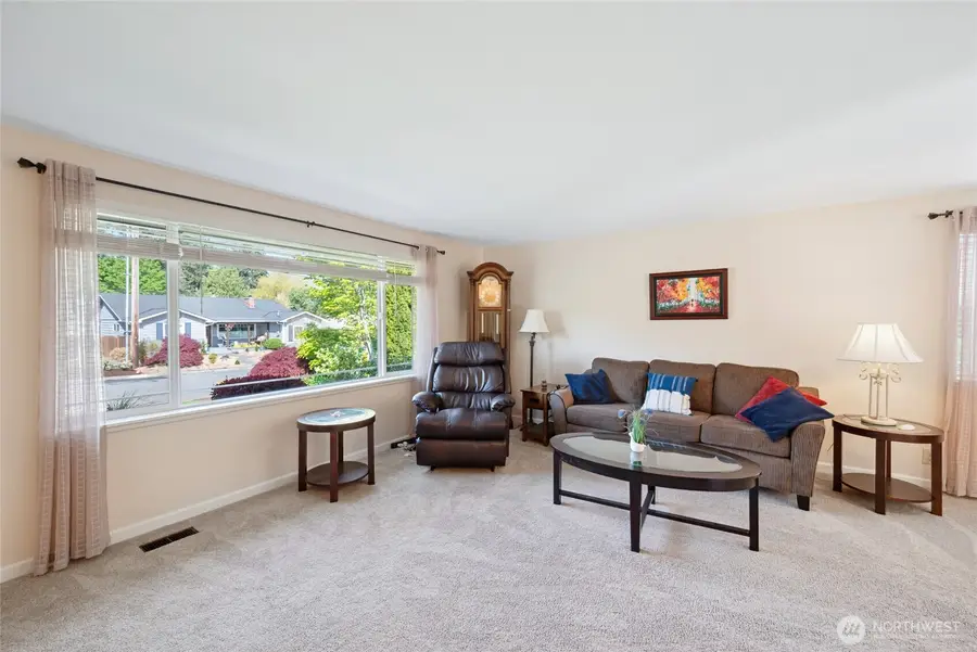 555 4th Avenue S, Edmonds, WA 98020 - #2