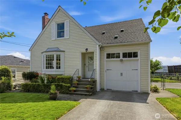 324 Stevens Avenue Sw, Renton, WA 98057