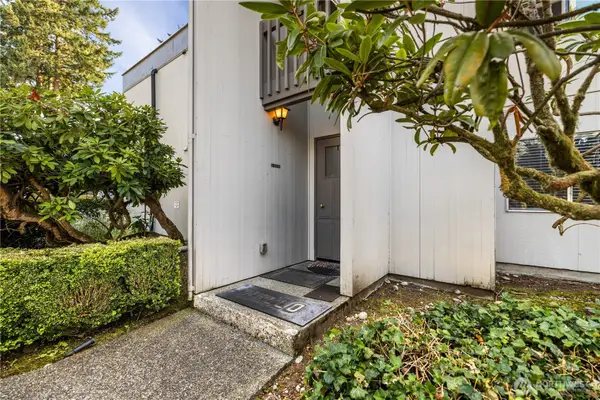 7501 Ruby Drive Sw #J103, Lakewood, WA 98498