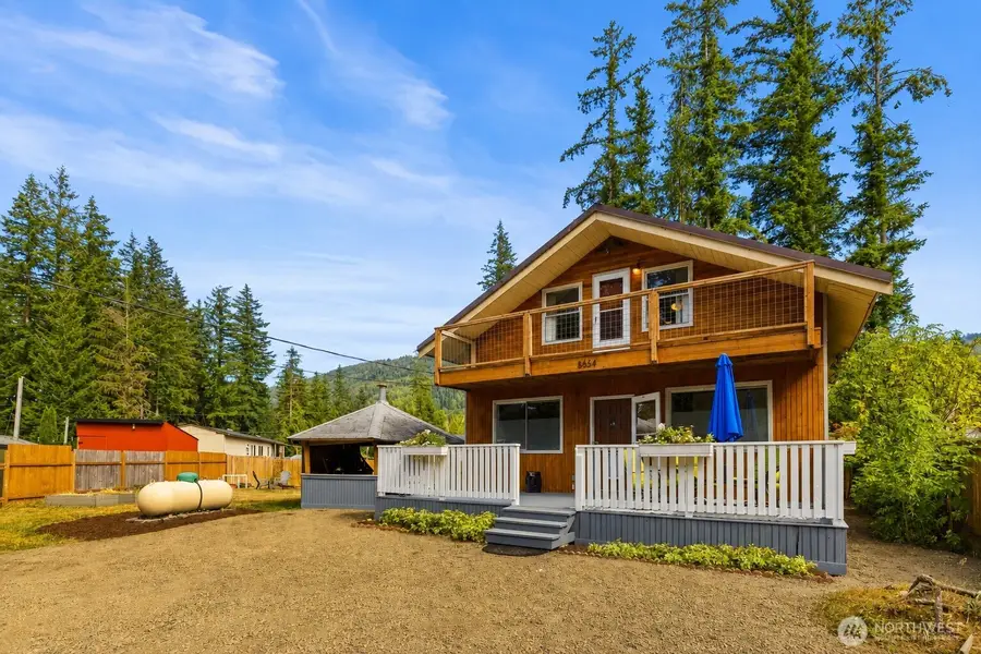 8664 Valley Ct, Maple Falls, WA 98266 - #3