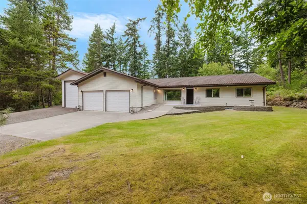 4601 SW Lake Flora Road, Port Orchard, WA 98367