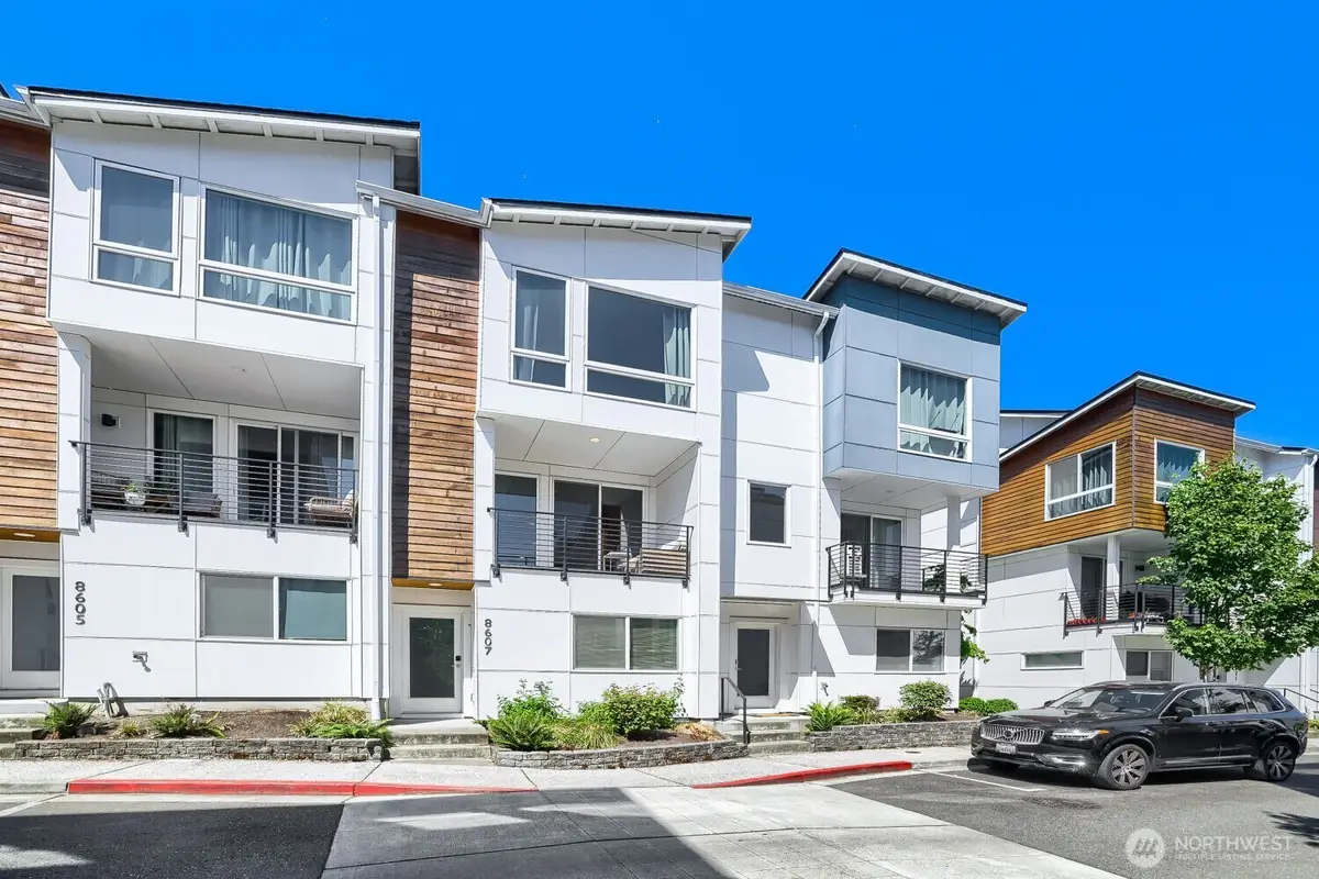 8607 22nd Place Ne, Seattle, WA 98115 - #1