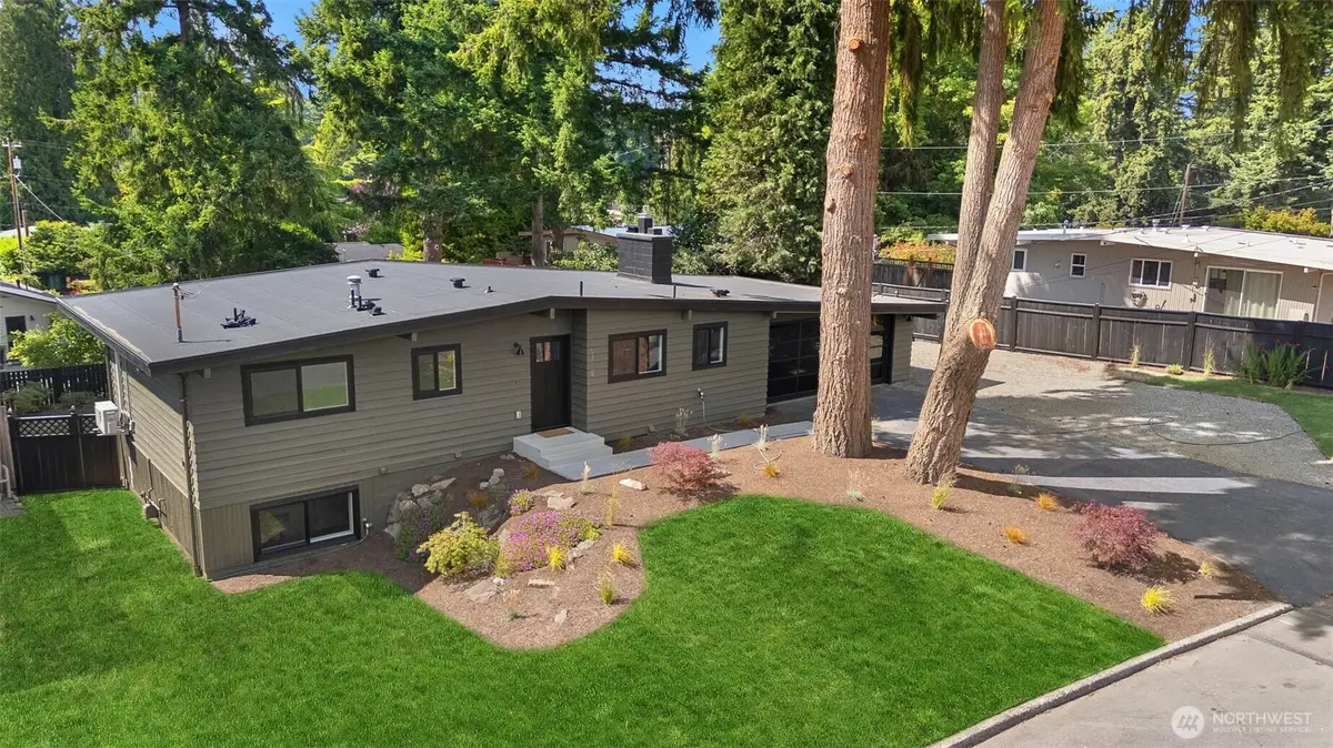 16719 SE 4th Place, Bellevue, WA 98008 - #1