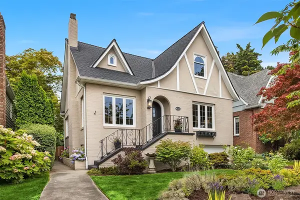 4322 NE 43rd Street, Seattle, WA 98105
