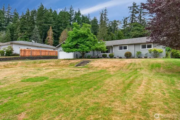 2950 Madrona Drive, Longview, WA 98632