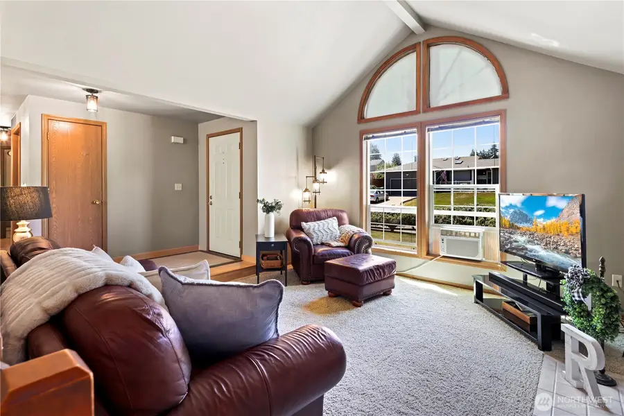 10103 27th Drive Se, Everett, WA 98208 - #2