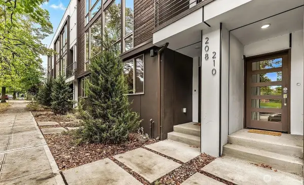 210 20th Avenue S, Seattle, WA 98144