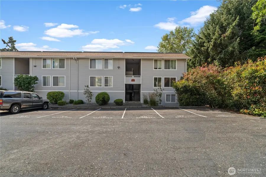 10110 NE 60th Street #104, Kirkland, WA 98033 - #3