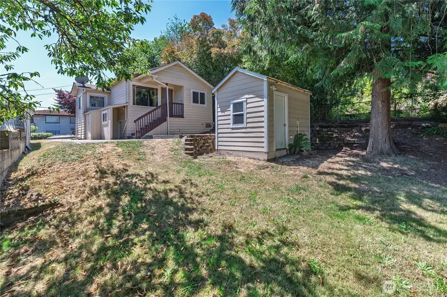 1906 14th Street, Bremerton, WA 98337 - #2