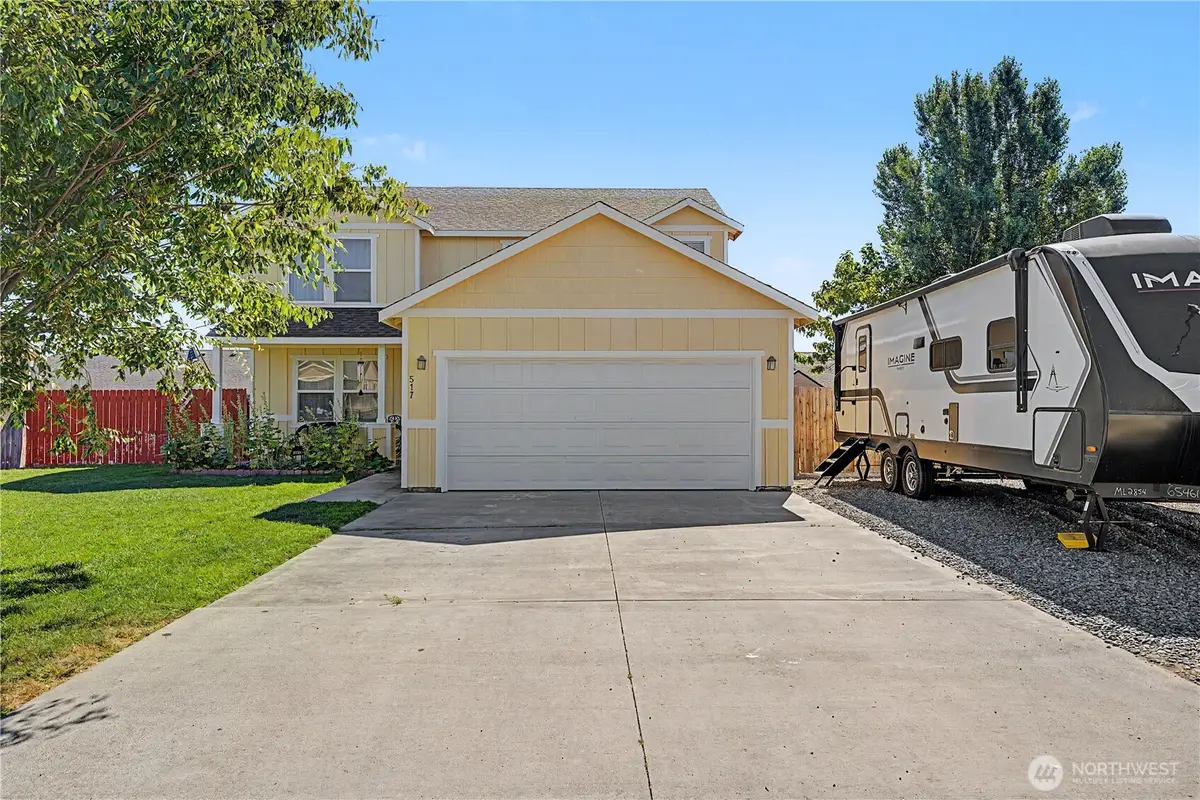 517 N Kentucky Drive, Moses Lake, WA 98837 - #1