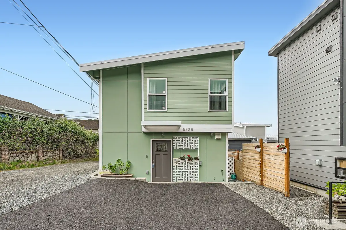 5928 18th Avenue S, Seattle, WA 98108 - #1