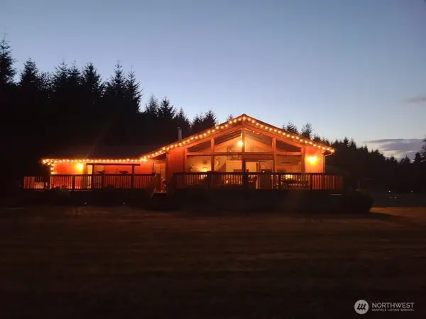 144 Ciannigan Hill Road, Silver Creek, WA 98585