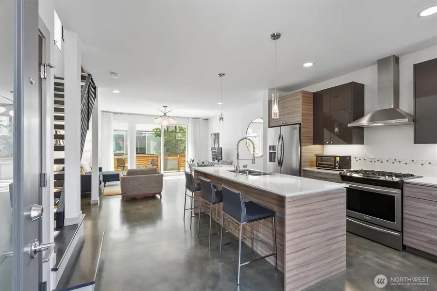 7016 California Avenue Sw #E, Seattle, WA 98136 - #3