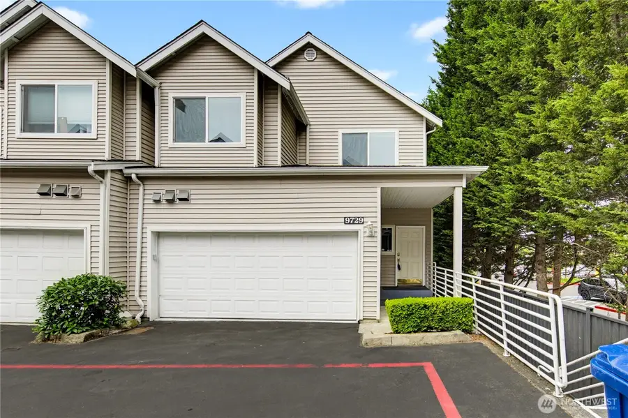 9729 26th Avenue Sw #404, Seattle, WA 98106 - #2