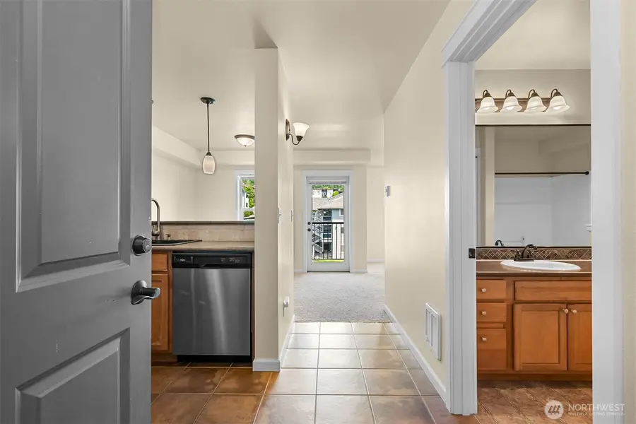 680 32nd Street #C402, Bellingham, WA 98225 - #3