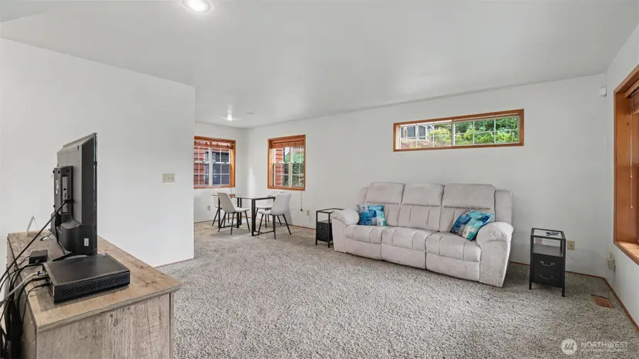 14422 200th Avenue Se, Renton, WA 98059 - #3