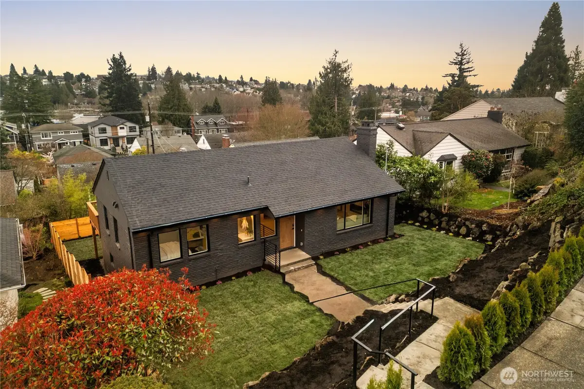 2518 36th Avenue W, Seattle, WA 98199 - #1