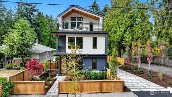 13047 39th Avenue Ne #A, Seattle, WA 98125