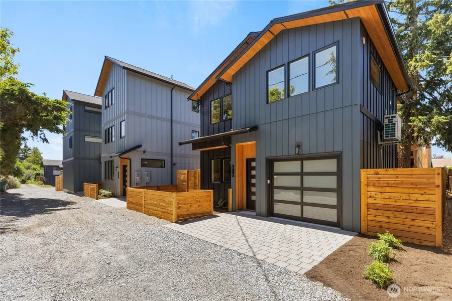 514 N 92nd Street, Seattle, WA 98103 - #2