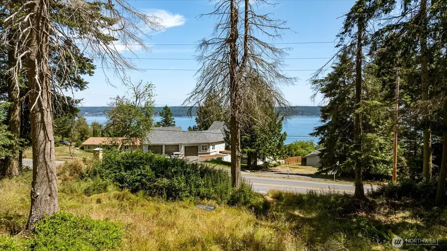2458 North Bluff Rd, Greenbank, WA 98253 - #2