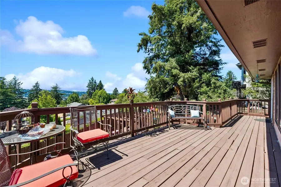 2610 NE 5th Court, Renton, WA 98056 - #2