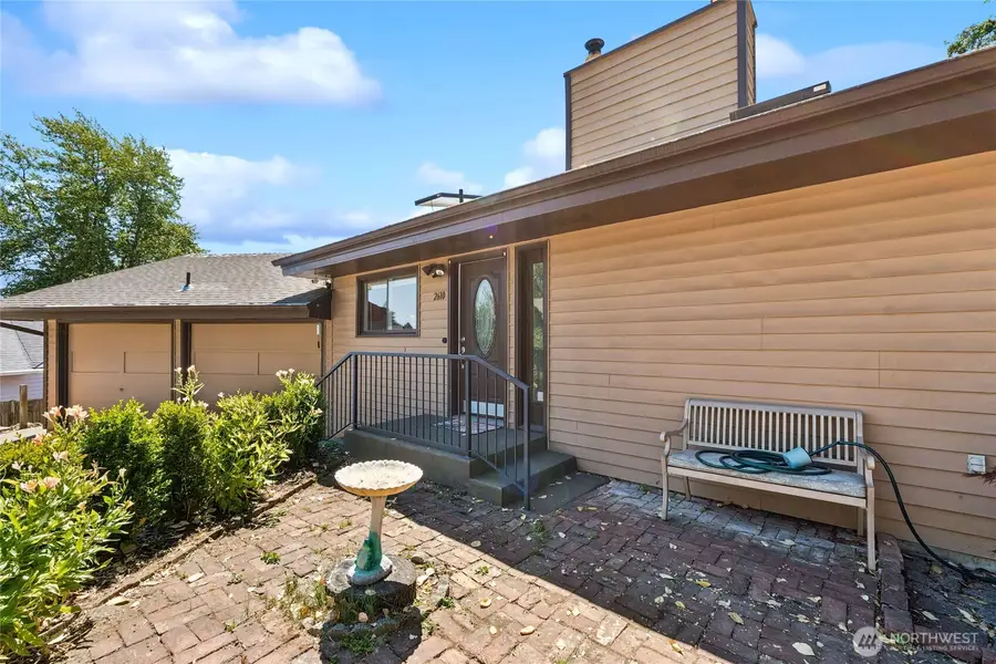 2610 NE 5th Court, Renton, WA 98056 - #3