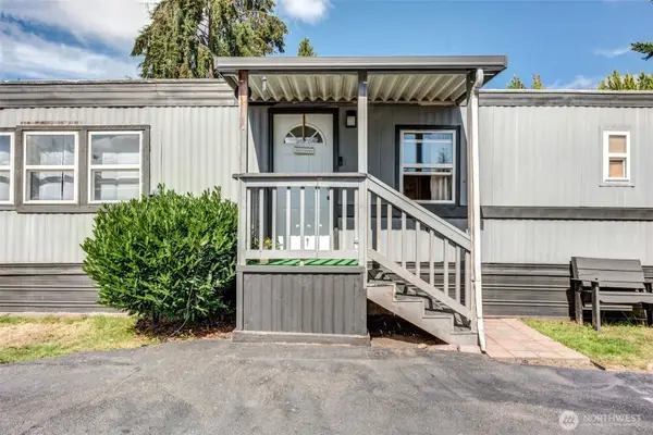 11622 Silver Lake Road #73, Everett, WA 98208