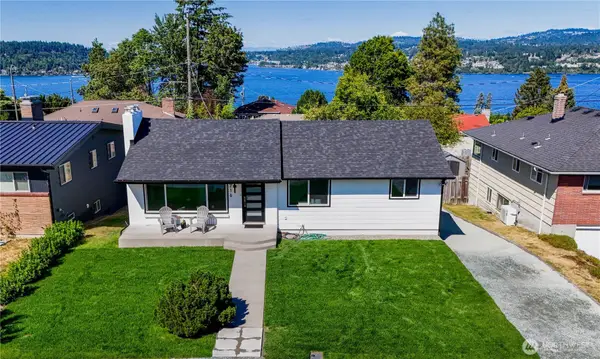 7716 S Mission Drive, Seattle, WA 98178