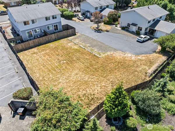 1042 Hanford Avenue, Bremerton, WA 98310