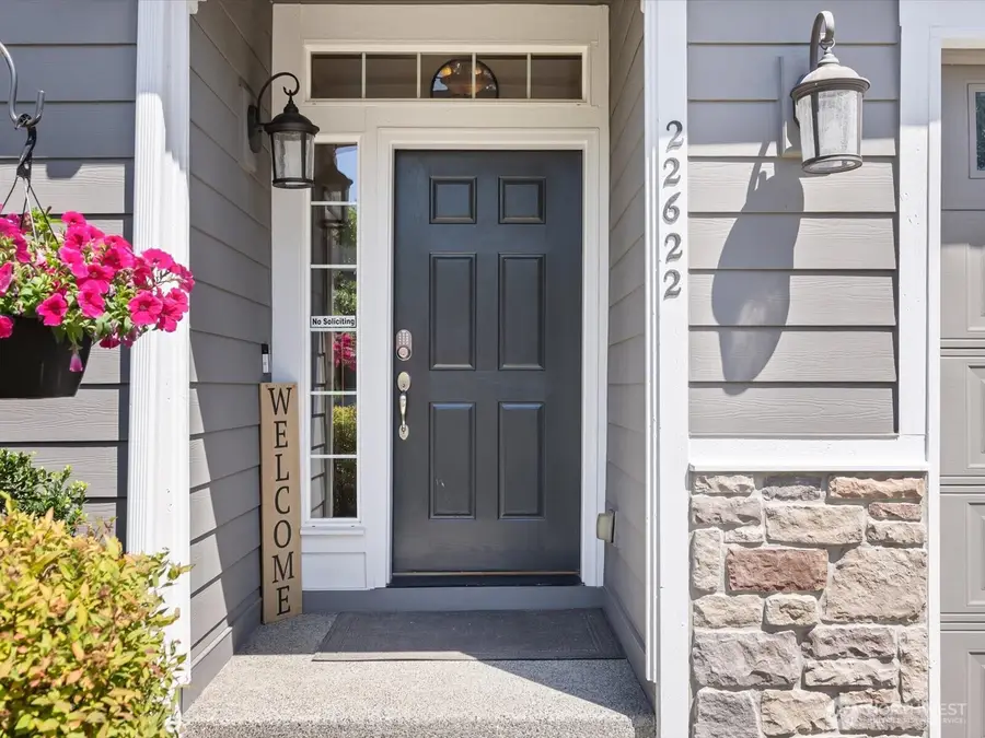22622 SE 271st Street, Maple Valley, WA 98038 - #2