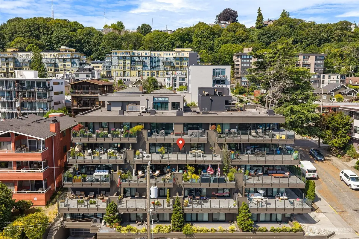 2040 Waverly Place N #302, Seattle, WA 98109 - #1