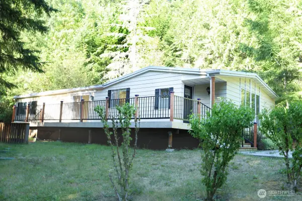 1924 Elger Bay Road, Camano Island, WA 98282