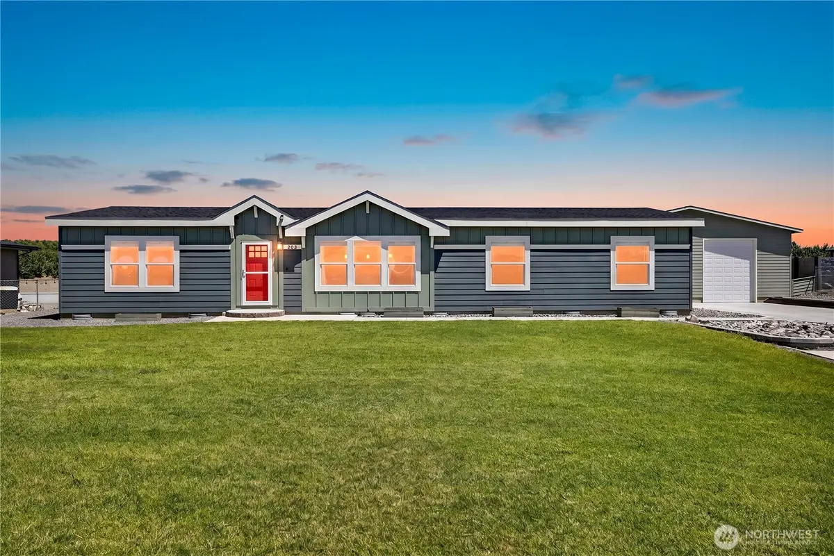 203 Moon River View Sw, Mattawa, WA 99349 - #1