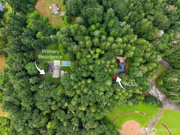 9067 Hidden Cove Road Ne, Bainbridge Island, WA 98110