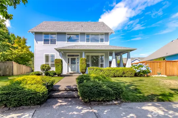 1425 Richmond Court, Dupont, WA 98327