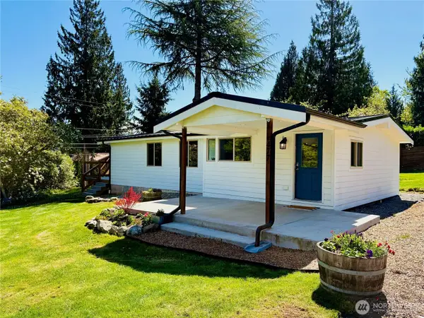 477 Lake Samish Drive, Bellingham, WA 98229