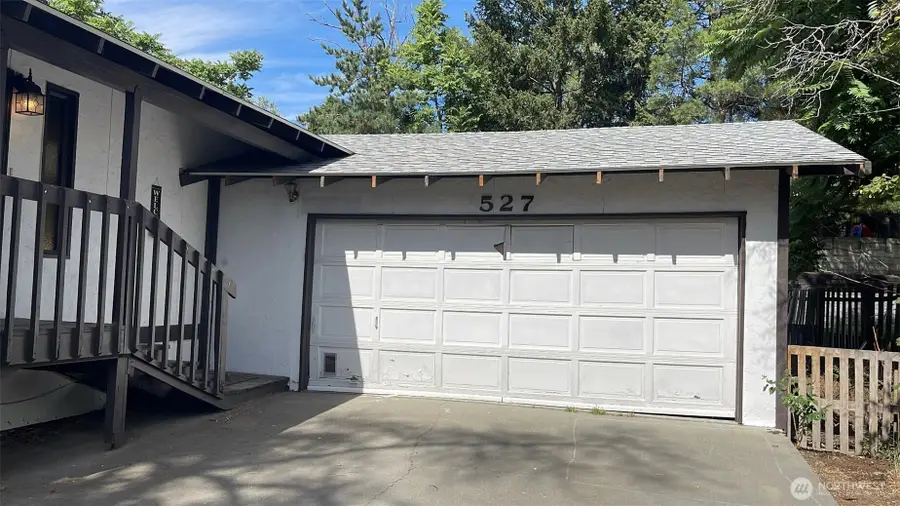 527 Ash, Omak, WA 98841 - #2