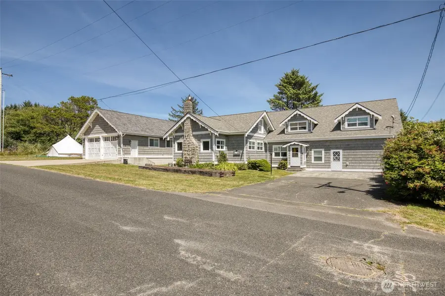 6 4th Street N, Pacific Beach, WA 98571 - #2