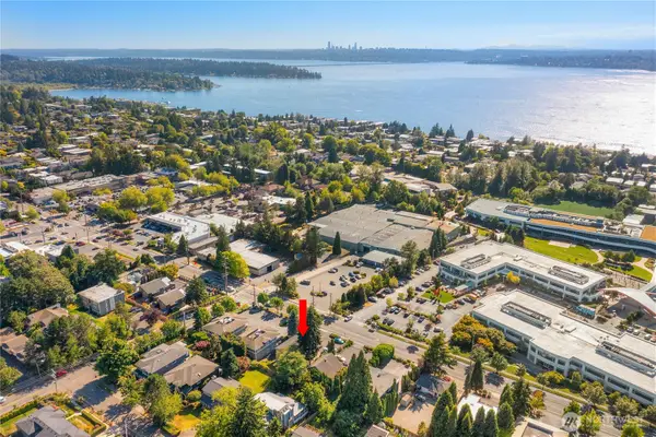 822 6th Street S, Kirkland, WA 98033