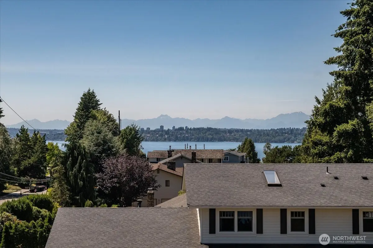 10602 NE 60th Street, Kirkland, WA 98033 - #1