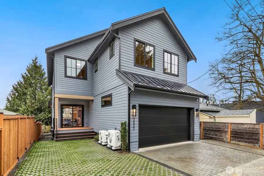 3032 NE Blakeley Street, Seattle, WA 98105 - #2