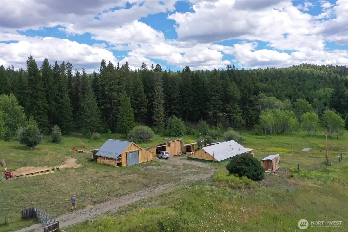 567 Pontiac Ridge Rd, Oroville, WA 98844 - #1
