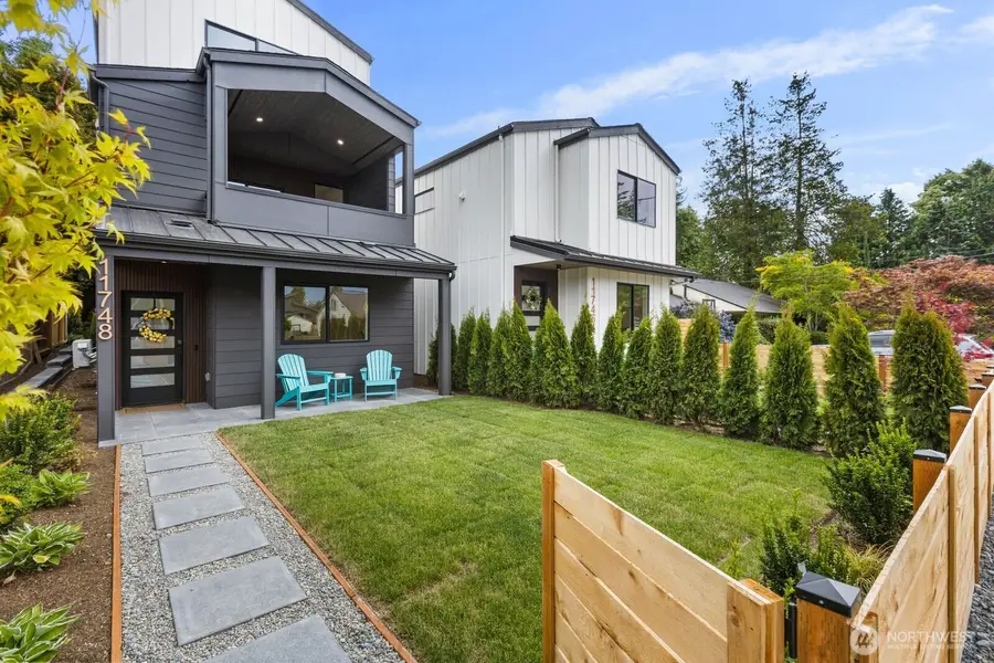 11748 Dayton Avenue N, Seattle, WA 98133 - #2