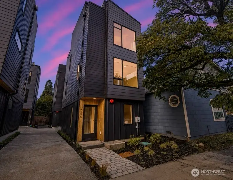 4105 25th Avenue Sw, Seattle, WA 98106 - #2